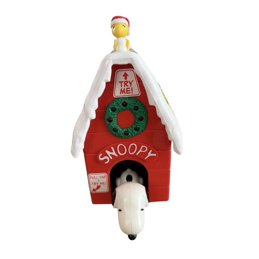 Vintage 1990 Peanuts Light Up Musical Christmas Snoopy Dog House Candy Dispenser